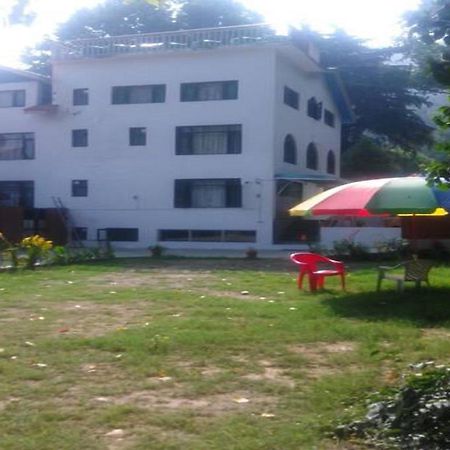 Hotel Grand Jigar Srīnagar Dış mekan fotoğraf