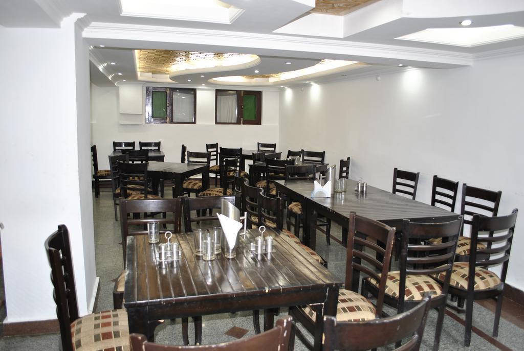 Hotel Grand Jigar Srīnagar Dış mekan fotoğraf